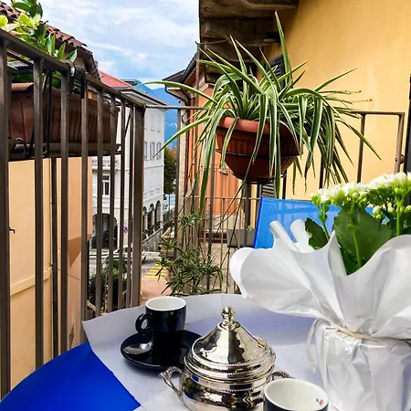 Porta 1 Apartament *